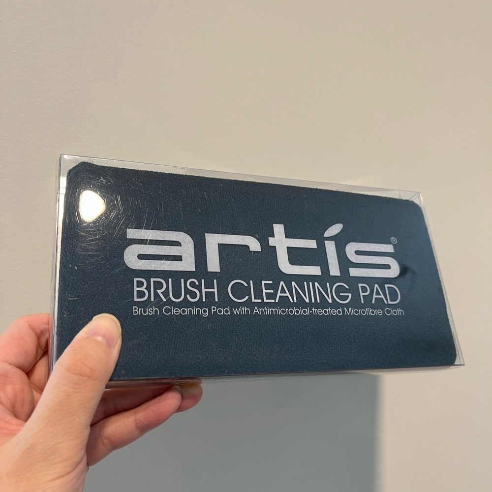Artis Brush Cleansing Pad